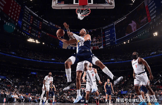 分形成对飙, 篮板 分形成对飙, 篮板